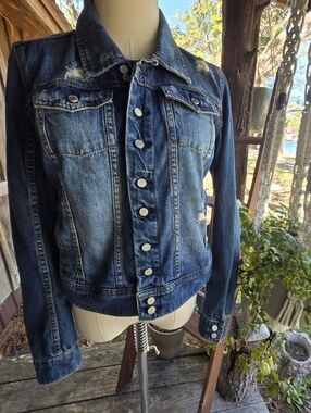 Blank NYC Distressed Denim Blue Jean Jacket Size Medium